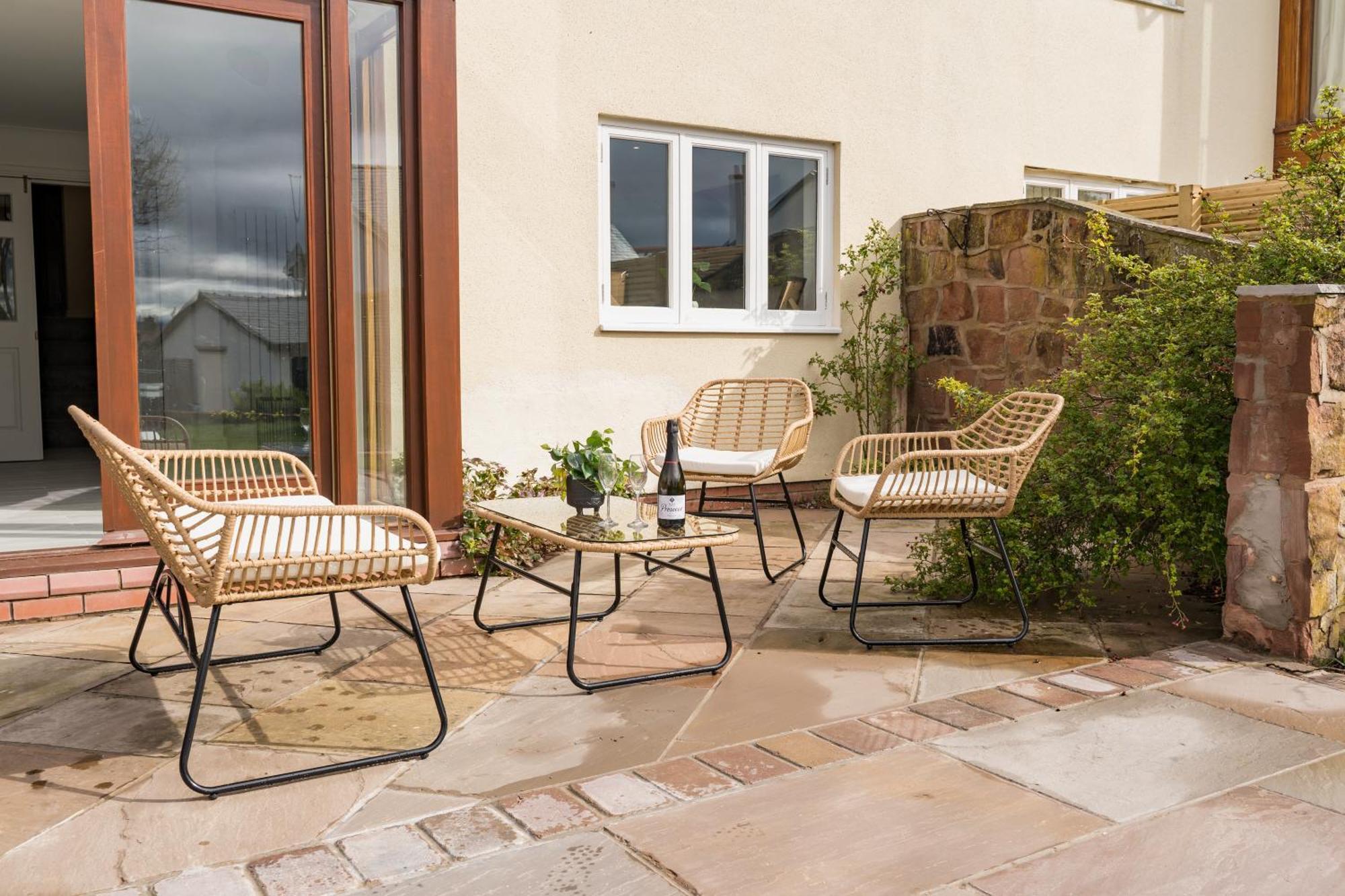 Beautifully Done 5 Bed Barn Conversion In Heswall - Sleeps Up To 10 Exteriér fotografie