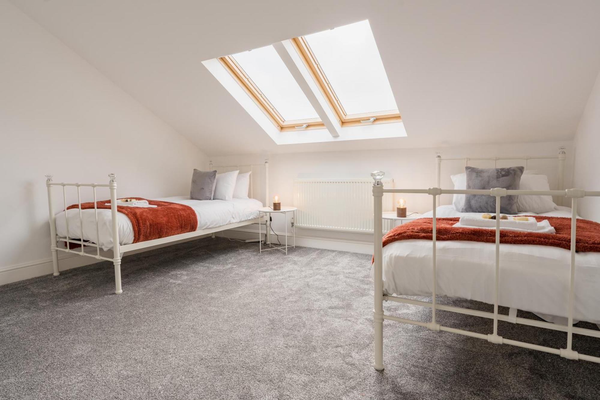 Beautifully Done 5 Bed Barn Conversion In Heswall - Sleeps Up To 10 Exteriér fotografie